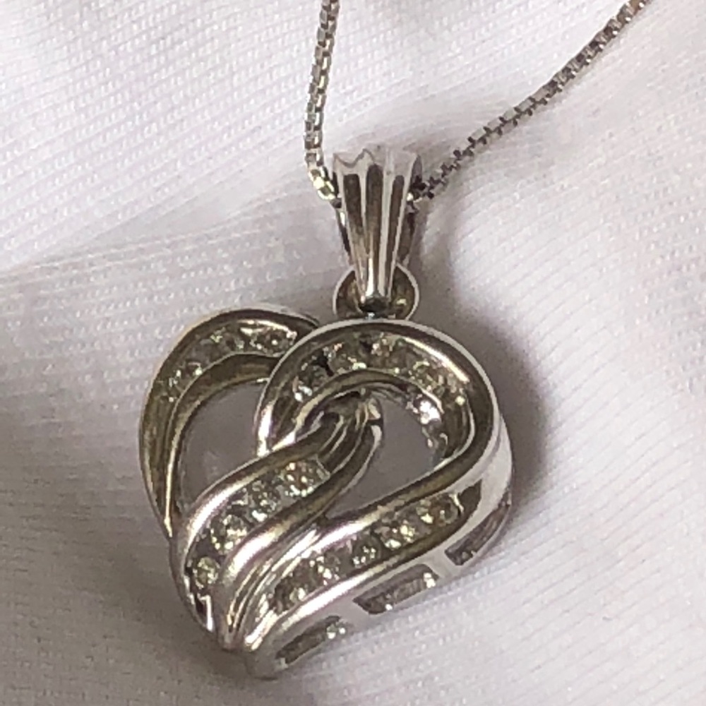 Diamond gold pendent and chain for $299 only